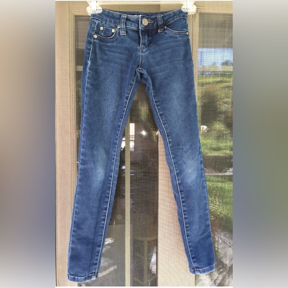 Super Soft Preppy Designer Girls Size 7 Skinny Jeans Stretchy
